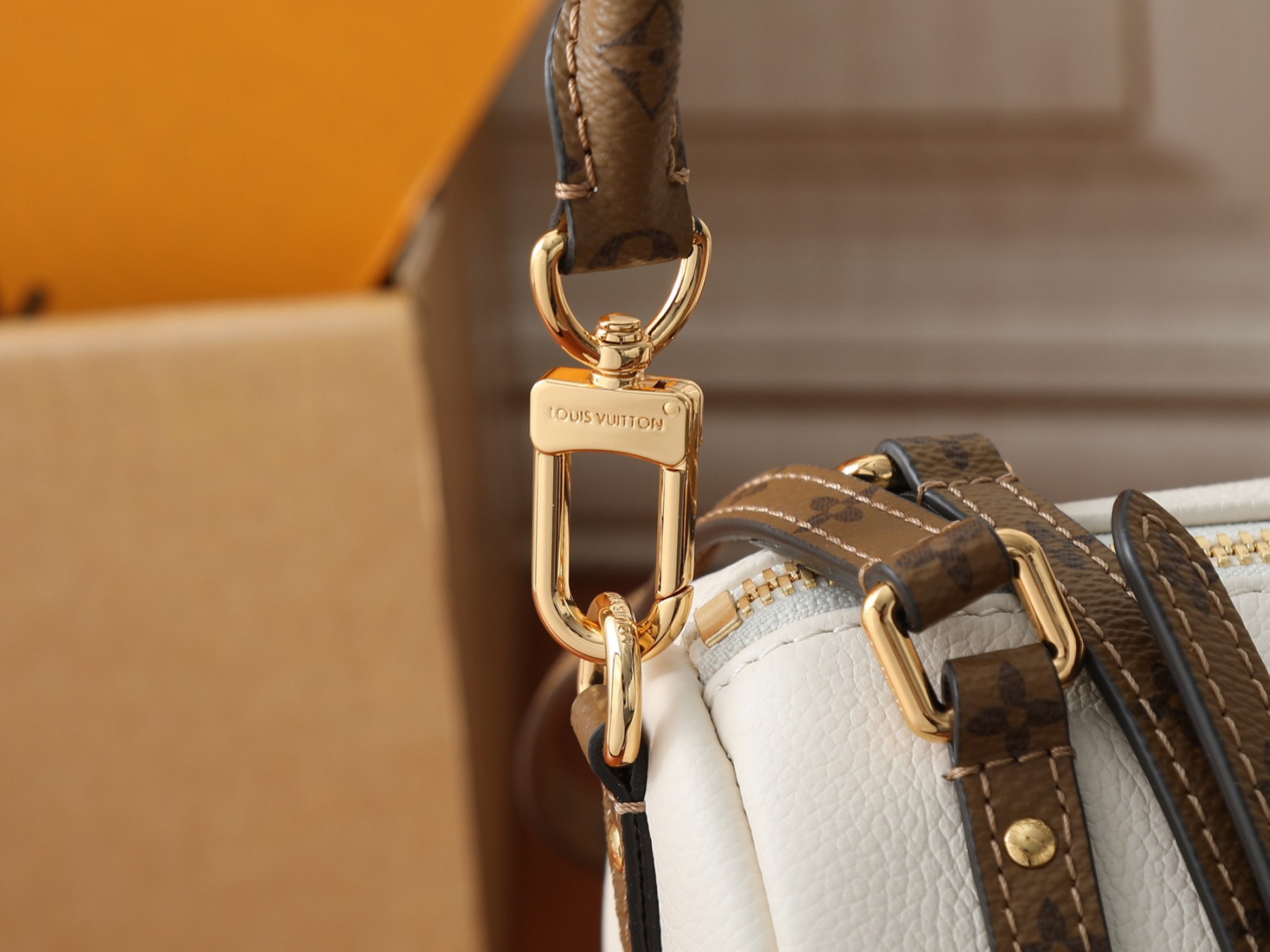 LV Express PM M29392 26x17x13.5cm