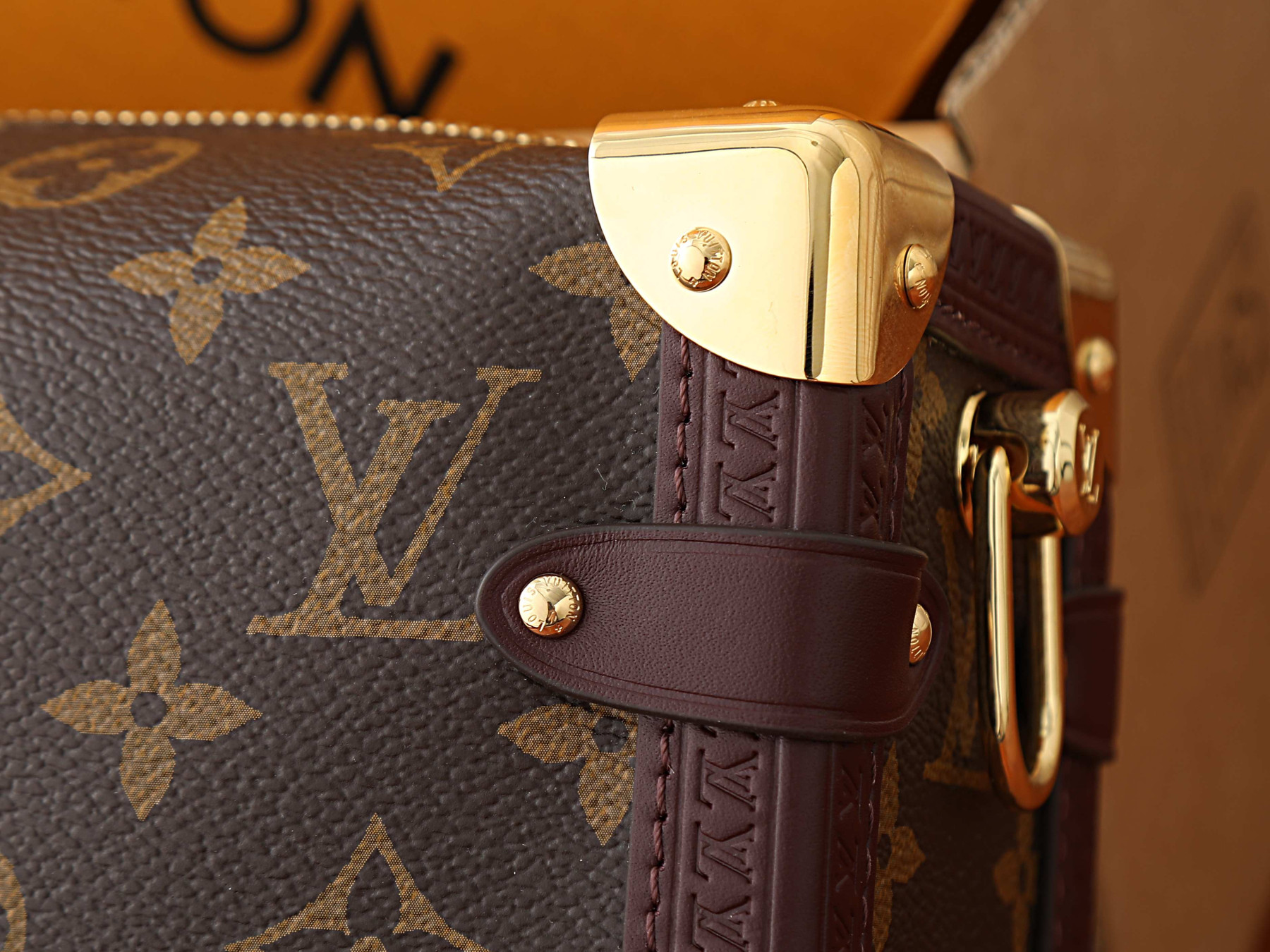 LV Side Trunk MM M28569 23.5x16x8.5cm
